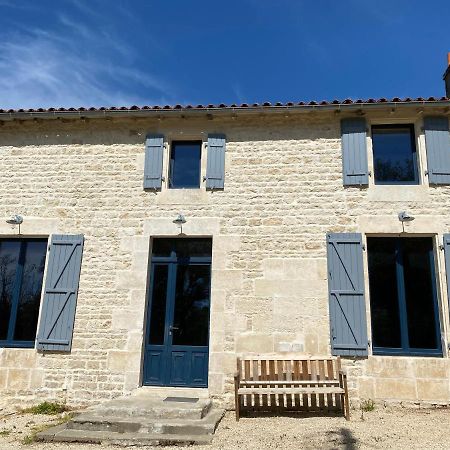 Chateau Des Loups - Les Pommiers Echire Eksteriør bilde