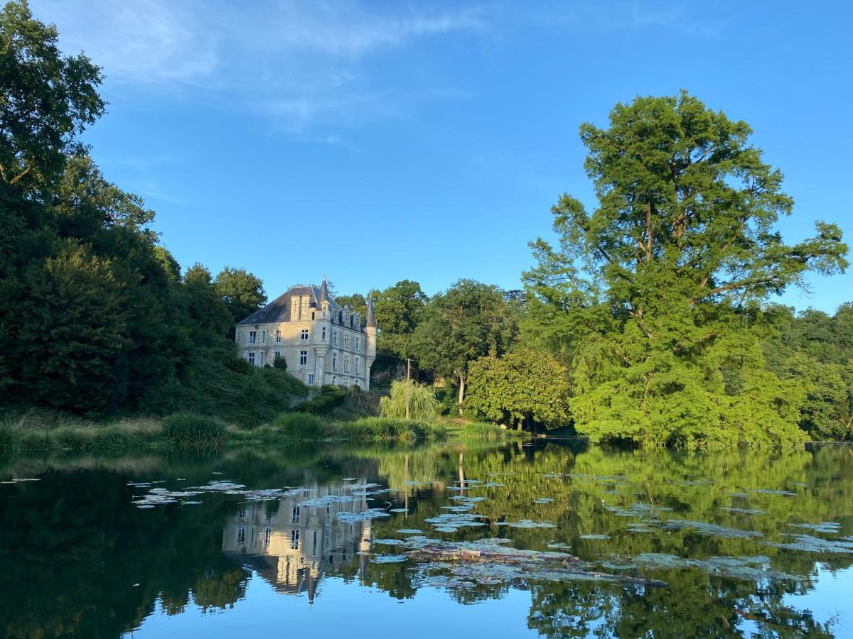 Chateau Des Loups - Les Pommiers Echire Eksteriør bilde
